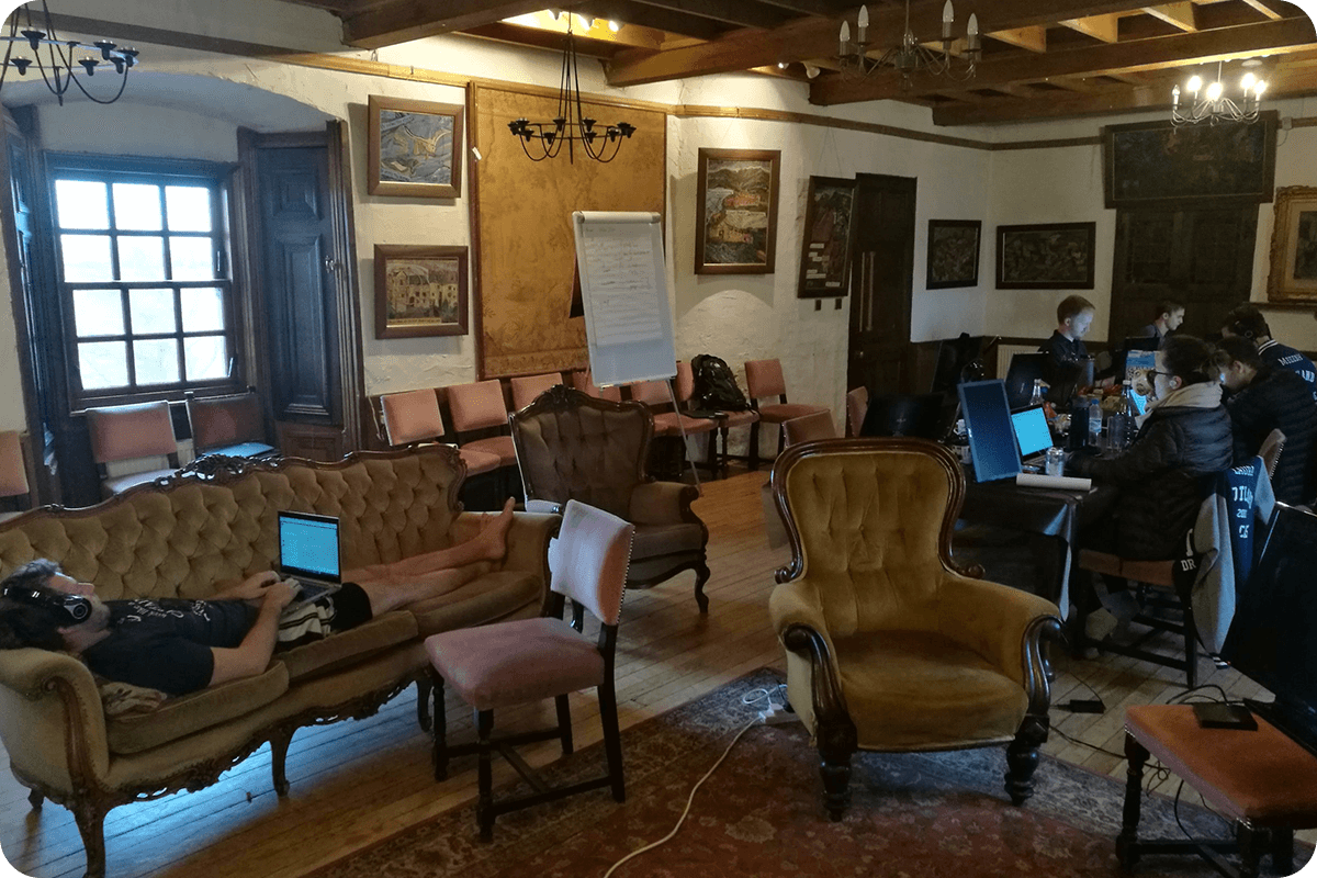 GAT - Coding In An Old Castle
